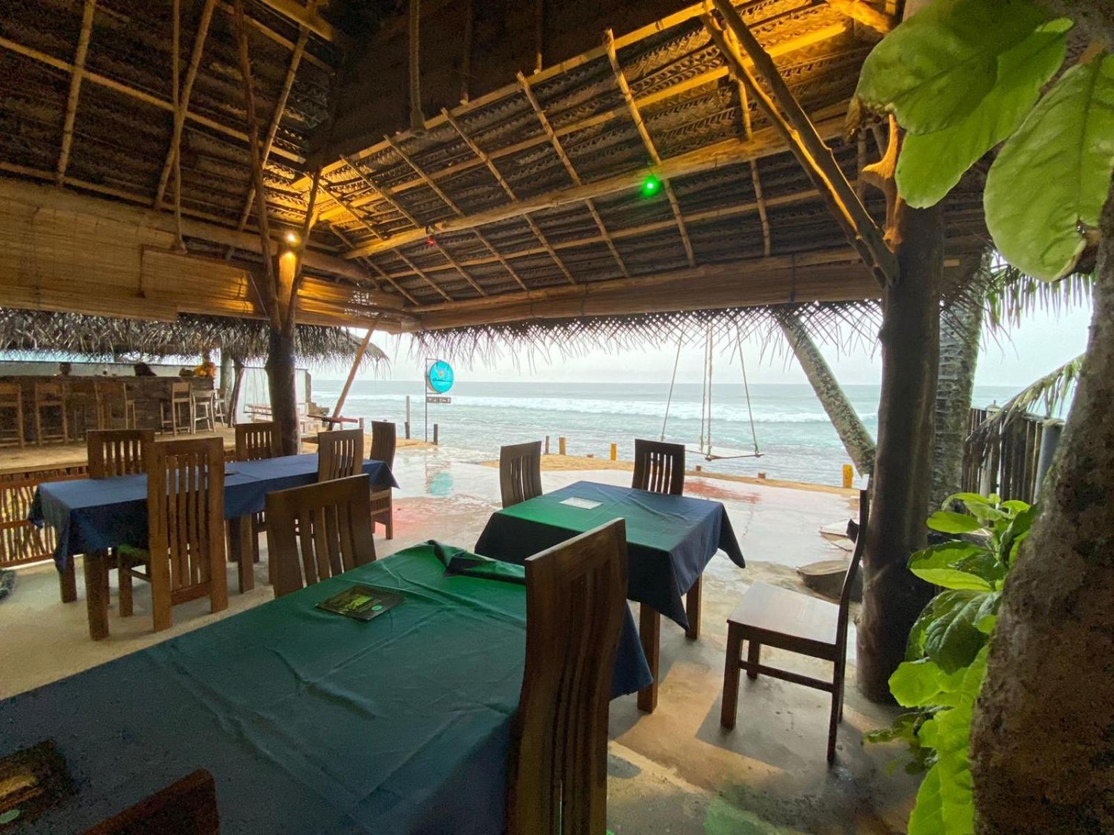 Sapphire Blue Hotel Hikkaduwa Exterior photo